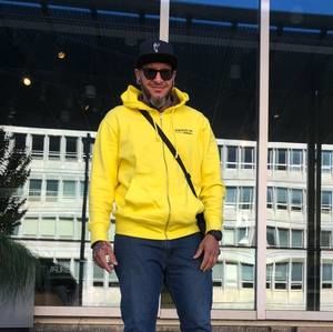 Meet your Posher, Omar